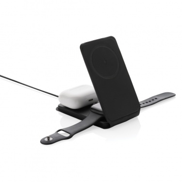 Logotrade Werbegeschenke das Foto: Swiss Peak 15W 3-in-1 magnetischer Wireles Charger aus rPU