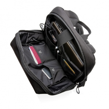 Logotrade Werbegeschenke das Foto: Swiss Peak AWARE™ RFID und USB A-Laptop-Rucksack