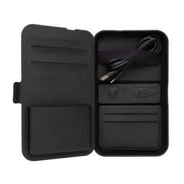 Logotrade Werbegeschenke das Foto: Swiss Peak Travel-Case aus RCS rec. PU mit 3-in-1-Charger