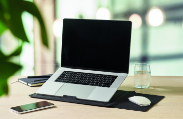 Logotrade Werbegeschenke das Foto: 16" Laptop-Hülle RPET