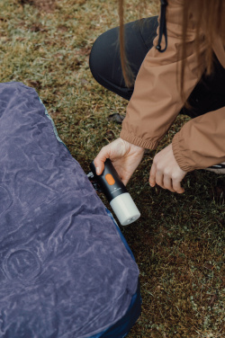 Logotrade werbemittel das Foto: Nordic Drift Titan 2-in-1-Luftpumpe und Campinglampe