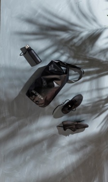 Logotrade meened pilt: VINGA roostevabast terasest Lean termopudel