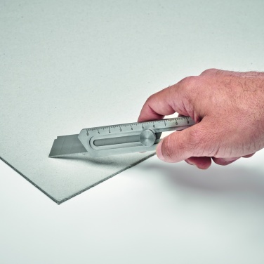 Logotrade reklaamkingitused pilt: Mitme tööriistaga sissetõmmatav nuga