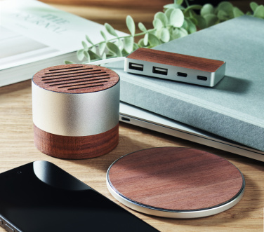 Logotrade ärikingituse foto: SOUNEUZ taaskasutatud alumiiniumist kõlar