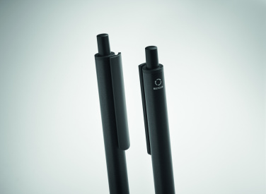 Logotrade firmakingituse foto: ORWELL taaskasutatud alumiiniumist pastapliiatsikomplekt