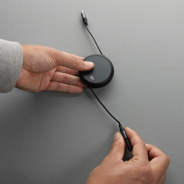 Logo trade ärikingitused foto: Terra RCS alumiiniumist sissetõmmatav 240W 2-in-1 kaabel