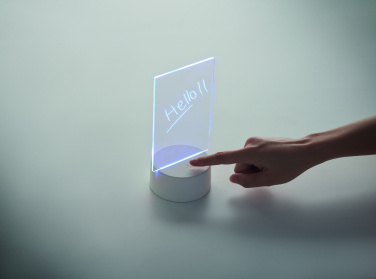 Logotrade reklaamkingi foto: LEDMEMO valgustatud LED-märkmetahvel