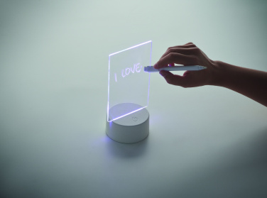 Logo trade reklaamkingitused foto: LEDMEMO valgustatud LED-märkmetahvel