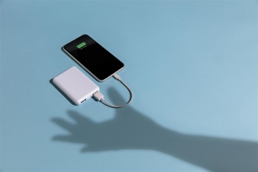 Logotrade mainostuotet kuva: Reklaamkingitus: 5.000 mAh antimicrobial powerbank, white