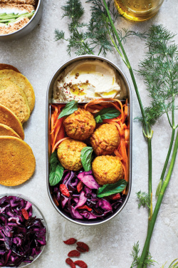 Logo trade mainoslahjat tuotekuva: Black+Blum teräksestä valmistettu kaksiosainen eväsrasia