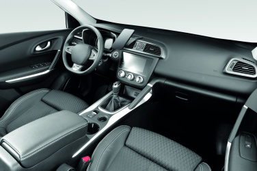 Logotrade reklaminės dovanos nuotrauka: 15 W magnetinis automobilio įkroviklis