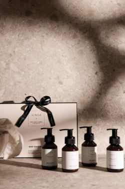 Logotrade ziemassvētku dāvanas foto: VINGA x TGL ķermeņa un roku kopšanas dāvanu komplekts