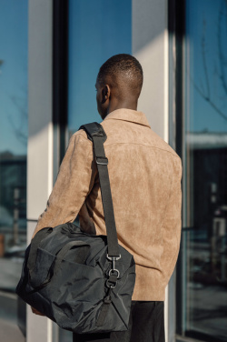 Logotrade ziemassvētku dāvanas foto: KENTO URBAN RCS pārstrādāta neilona nedēļas nogales soma