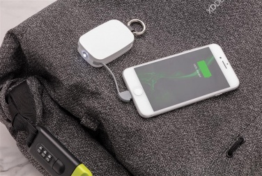 Лого трейд бизнес-подарки фото: Reklaamkingitus: 1.200 mAh Keychain Powerbank with integrated cables, white