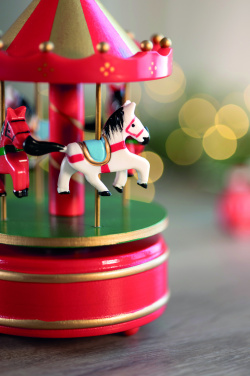 Логотрейд pекламные подарки картинка: Mini carousel music box