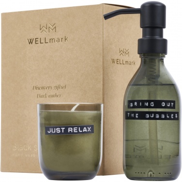 Logotrade profilprodukter bild: Wellmark Discovery set med 200 ml handtvål med pump och 150 g doftljus – mörk bärnstensdoft