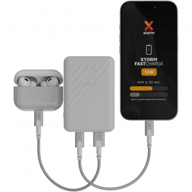 Logotrade presentreklam bild: Xtorm XG205 Go2 snabbladdande powerbank på 12 W, 5 000 mAh 