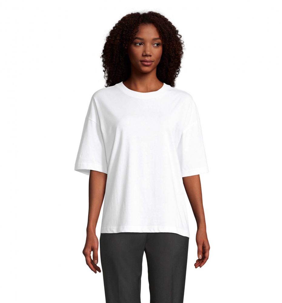 Logotrade reklamprodukter bild: BOXY WOMEN OVERSIZE T-SHIRT