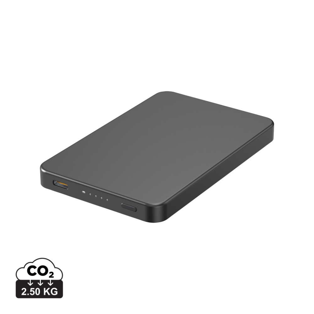 Logotrade kampanjprodukter bild: Urban Vitamin Marin 5000mAh magnetisk 15W trådlös powerbank