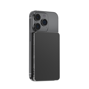Logotrade reklamprodukter bild: Urban Vitamin Marin 5000mAh magnetisk 15W trådlös powerbank