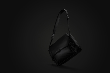 Logotrade kampanjprodukter bild: Swiss Peak OSLO RCS Messenger väska